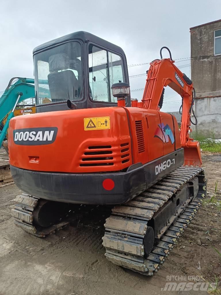 Doosan DH 60 小型挖掘机