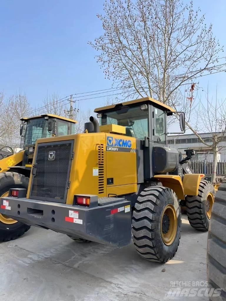 XCMG LW 300 FV 轮式装载机