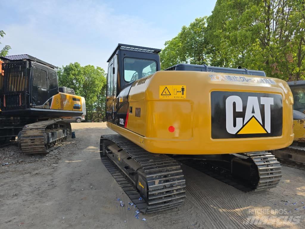 CAT 320D2 履带挖掘机