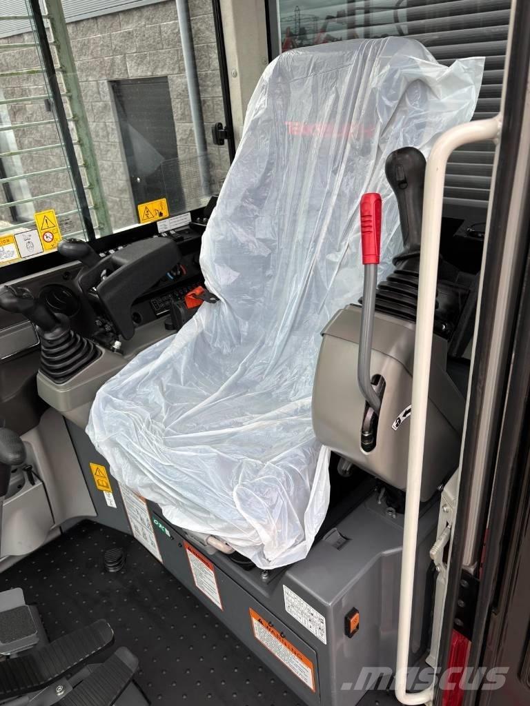 Takeuchi TB 280 FR 中型挖掘机