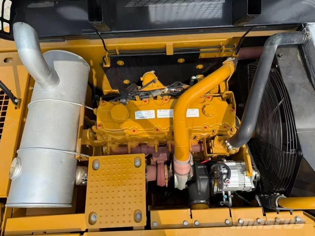 CAT 330 D2L 履带挖掘机