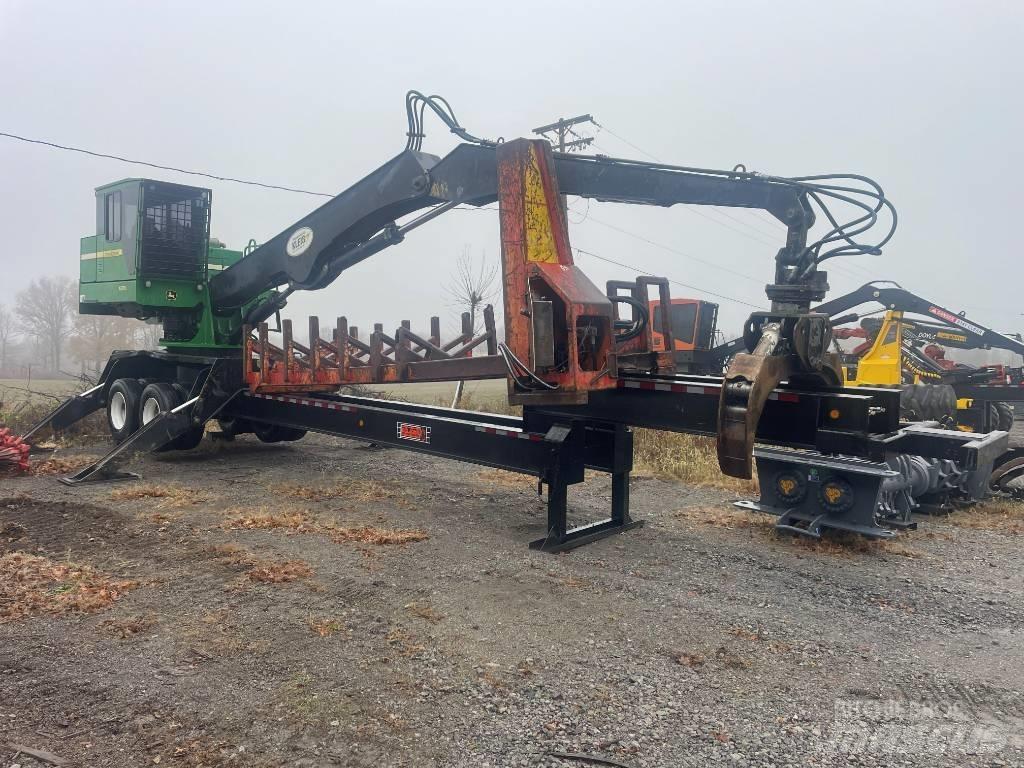 John Deere 437 D 筑床机