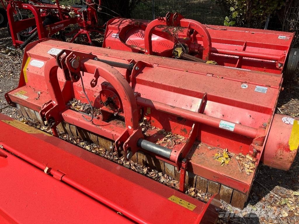 Maschio Tornado 280 牧场割草机和切顶器