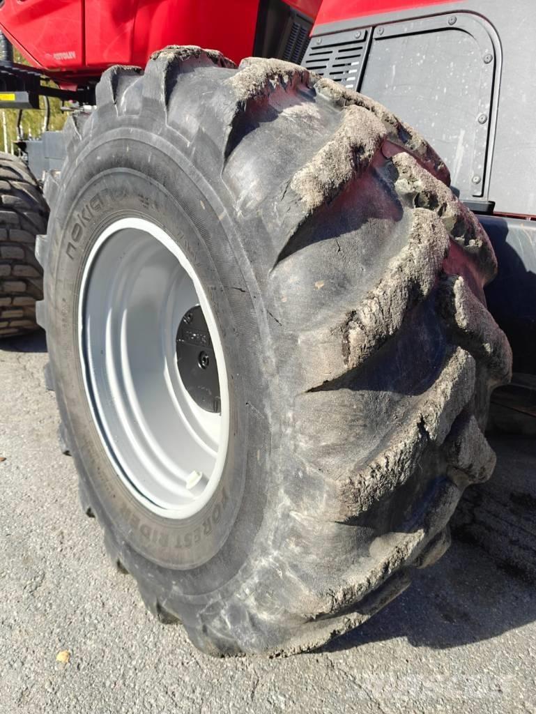 Komatsu 951 收割机