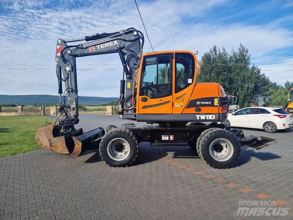 Terex TW 110 轮式挖掘机