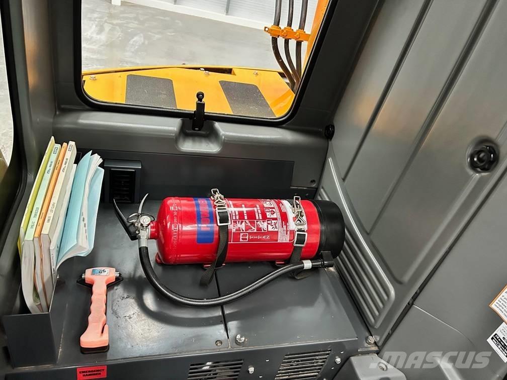 Kato CR-130Ri 全地面起重机︳移动式起重机