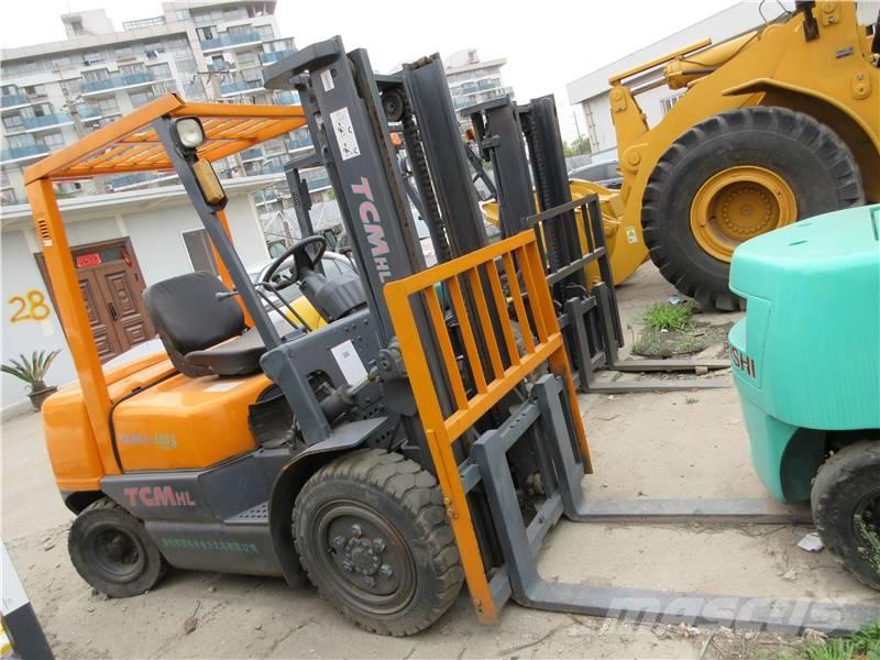 TCM FD 30 柴油叉车