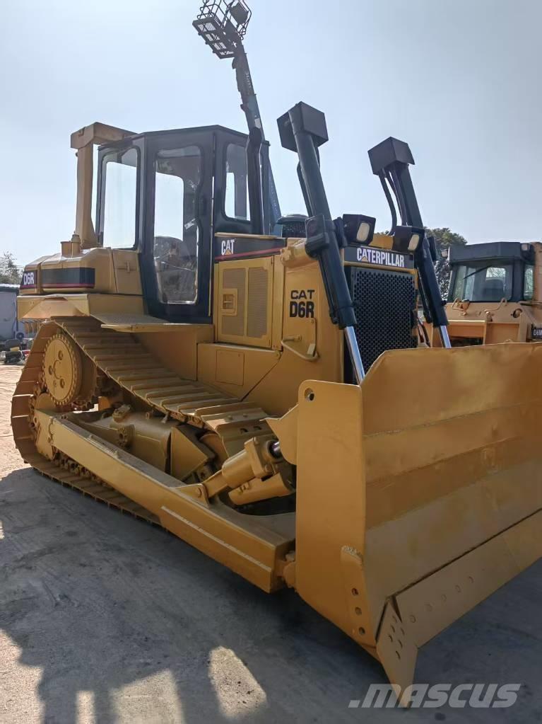 CAT D 6 R 平地机/推土机