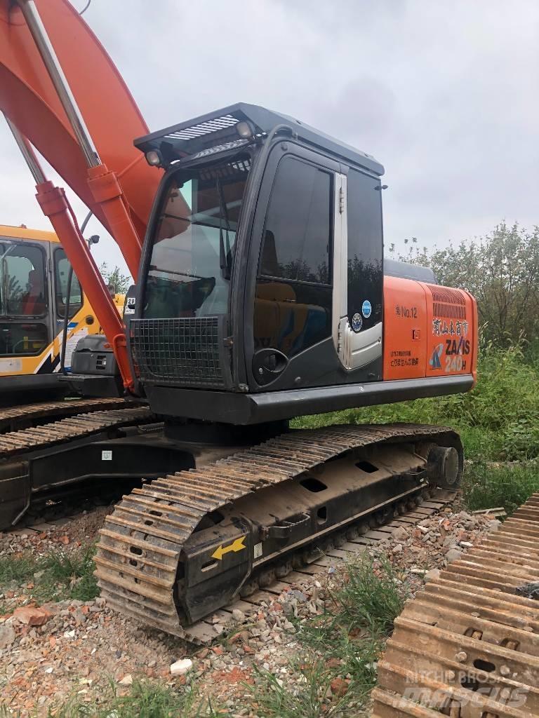 Hitachi ZX 240 履带挖掘机