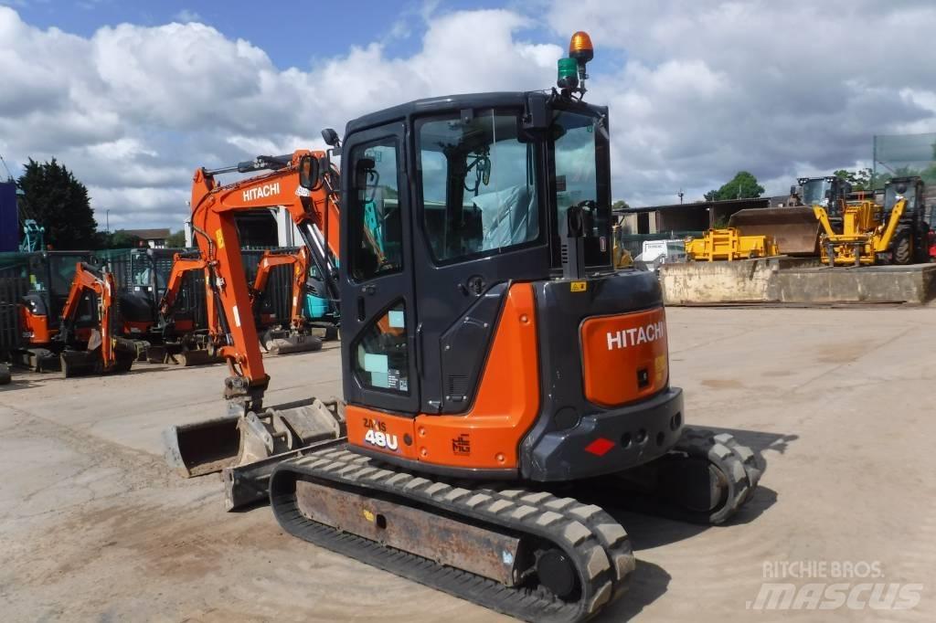 Hitachi ZX 48 U-6 小型挖掘机