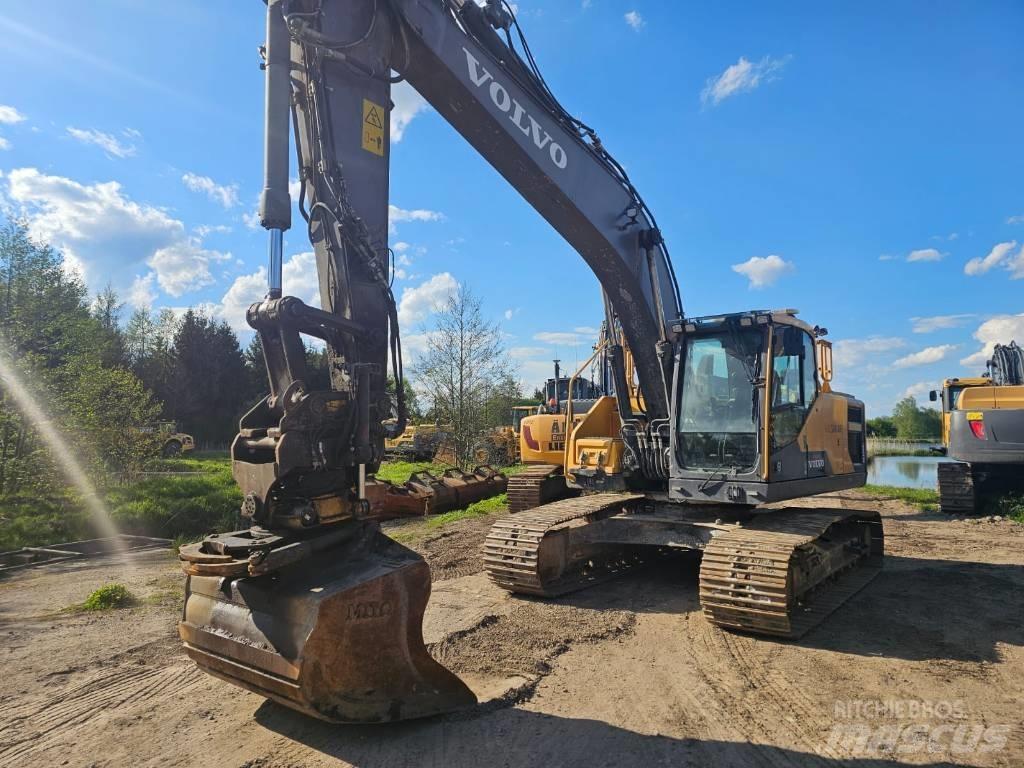 Volvo EC220EL 履带挖掘机