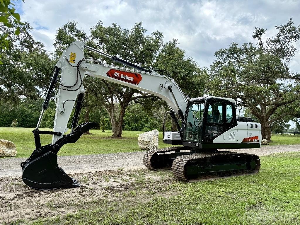 Bobcat E165 履带挖掘机