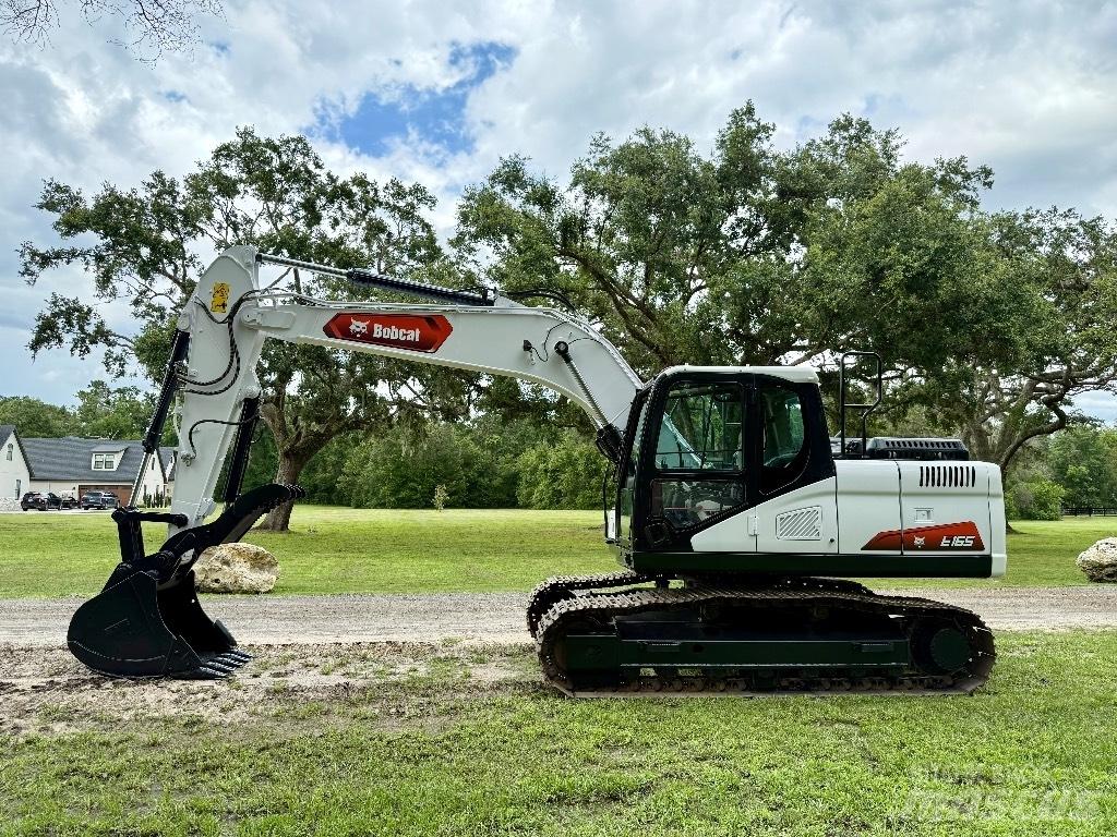Bobcat E165 履带挖掘机