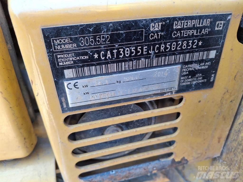 CAT 305 小型挖掘机