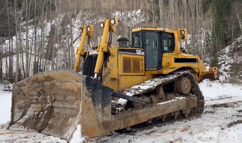 CAT D 8 R 履带式推土机