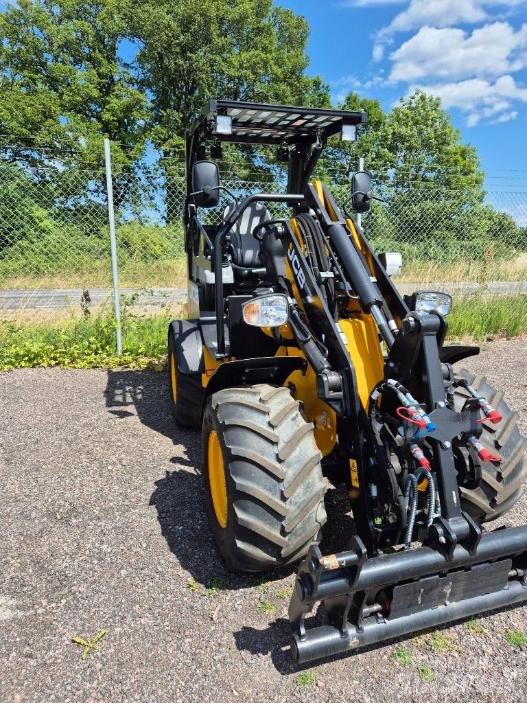 JCB 403 小型装载机