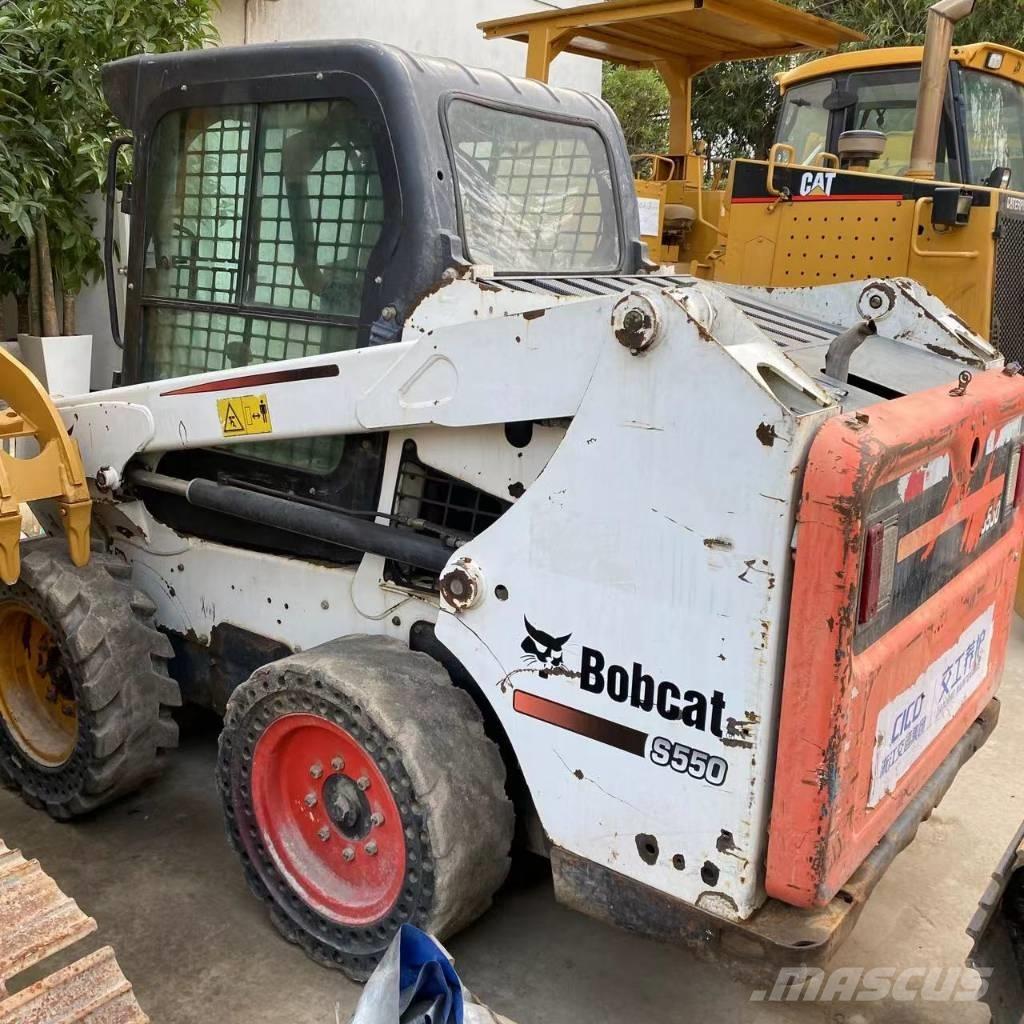 Bobcat S 550 滑移装载机