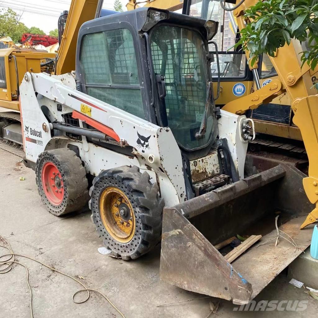 Bobcat S 550 滑移装载机
