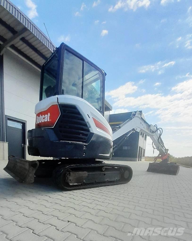 Bobcat E34 小型挖掘机