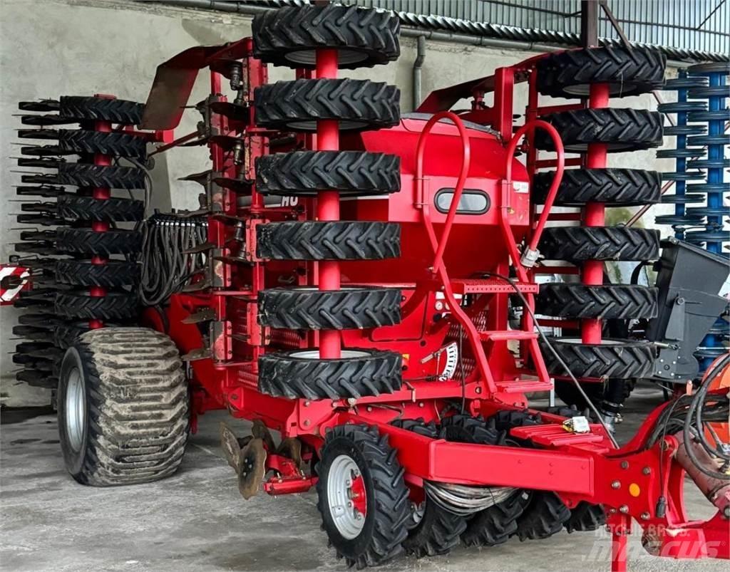 Horsch Pronto 6 AS 多功能条播机