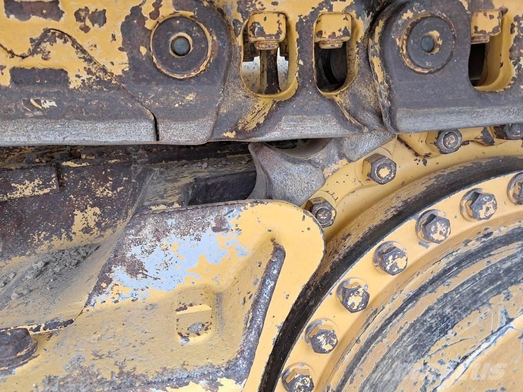 Komatsu D61PXI-24E0 履带式推土机