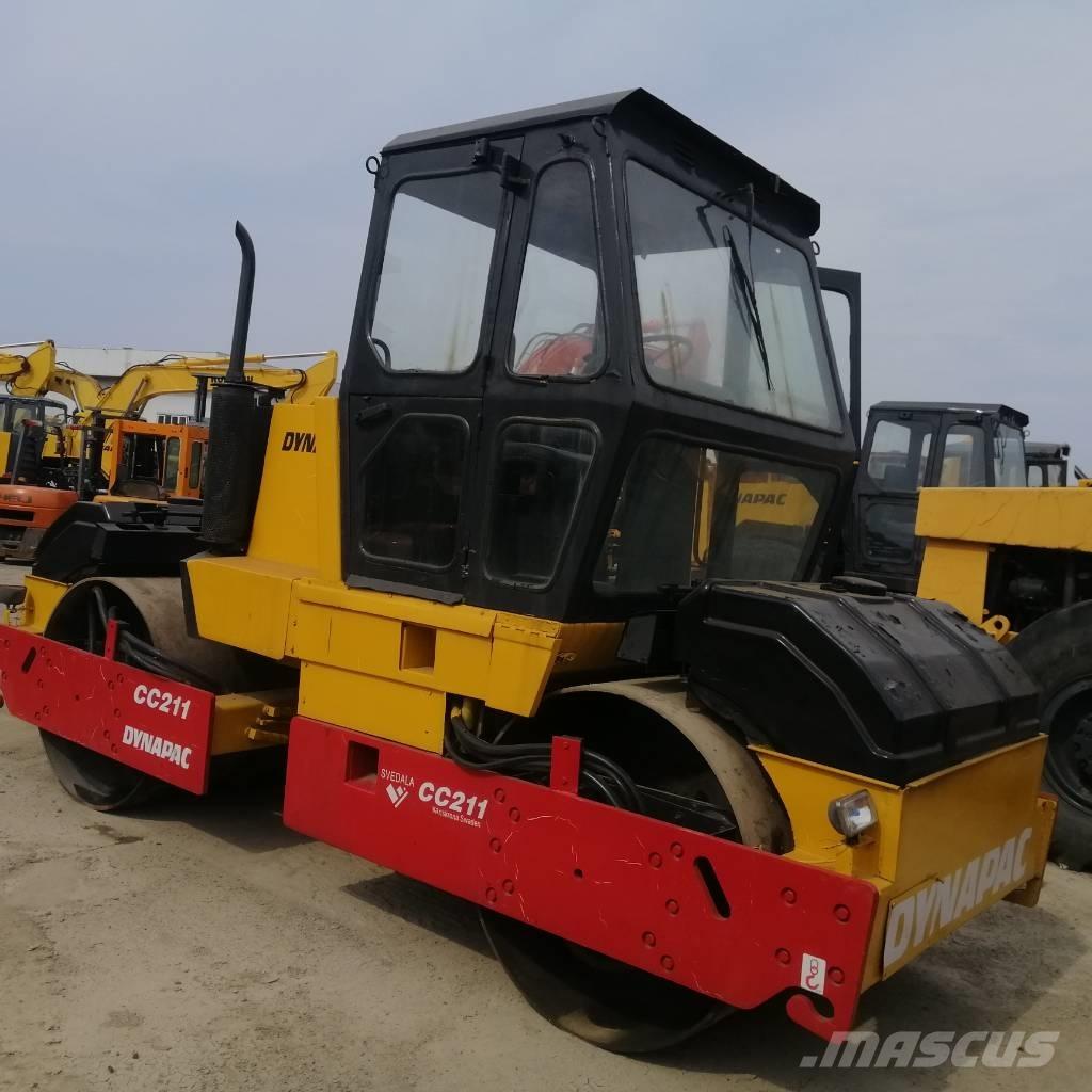 Dynapac CC 211 双轮压路机