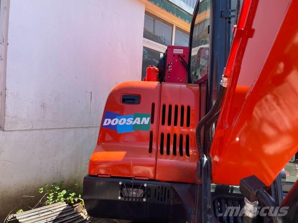 Doosan DX 60 履带挖掘机