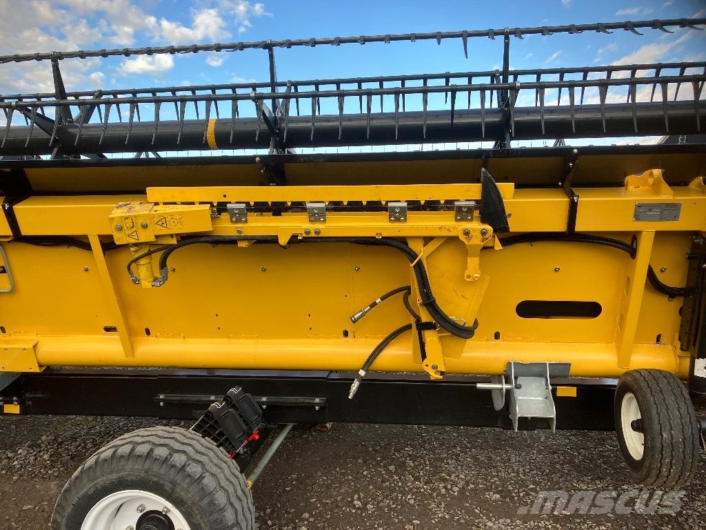 New Holland 40R 联合收割机头