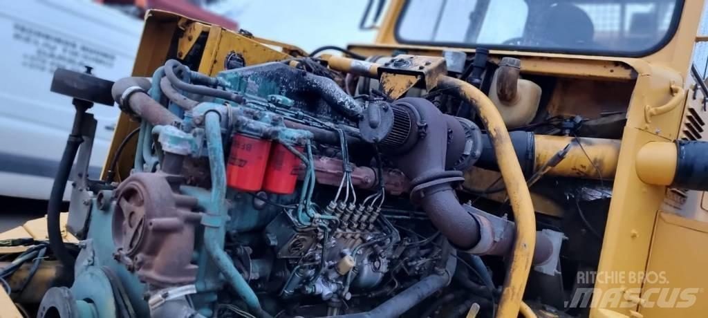 Volvo A 25 C 6x6 铰接式自卸车