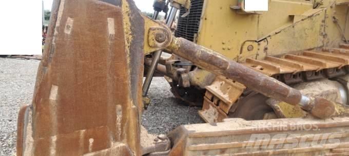 CAT D 9 N 履带式推土机