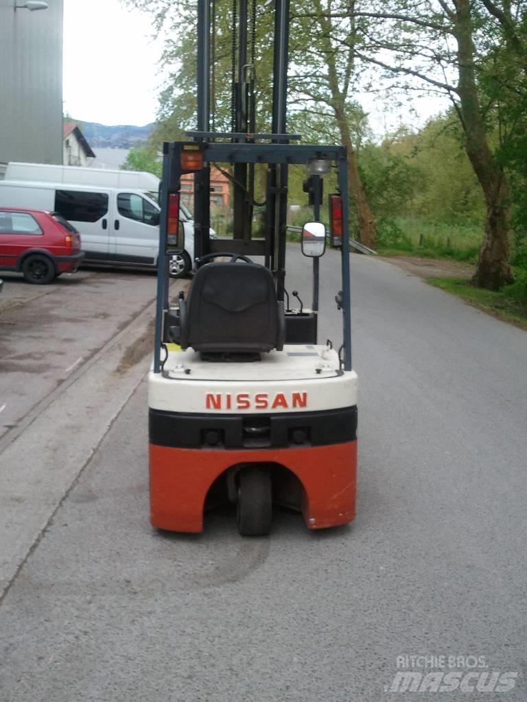 Nissan N01L15U 电动叉车