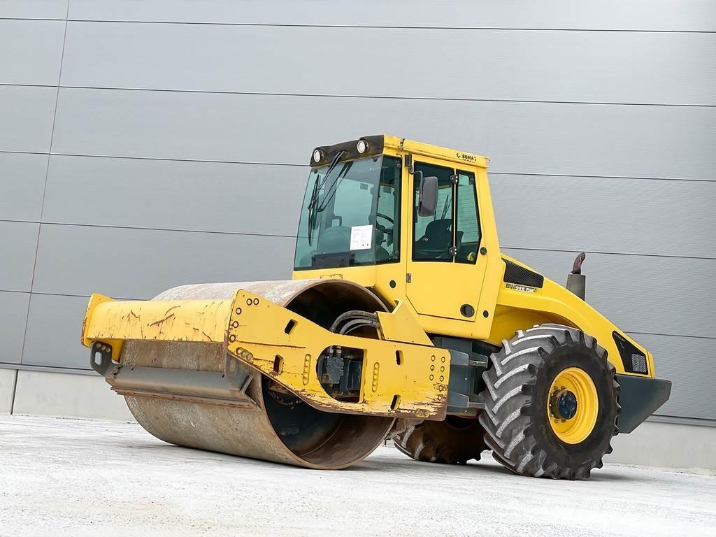 Bomag BW 213 DH-4 单轮压路机