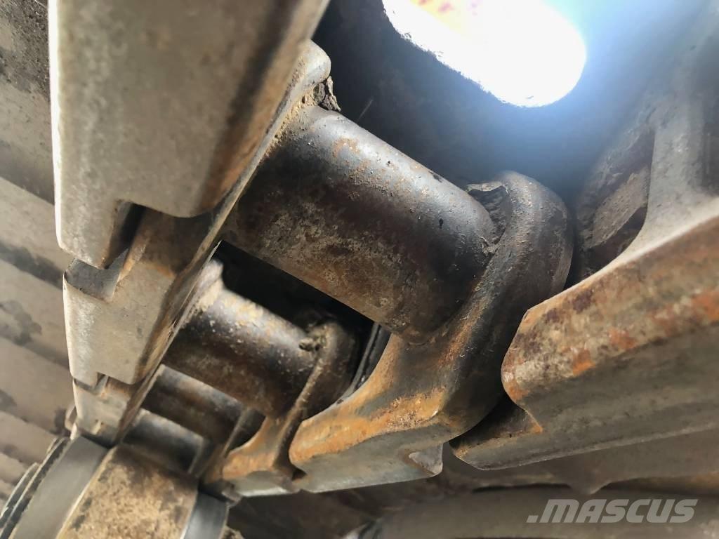 New Holland E 265 B 履带挖掘机
