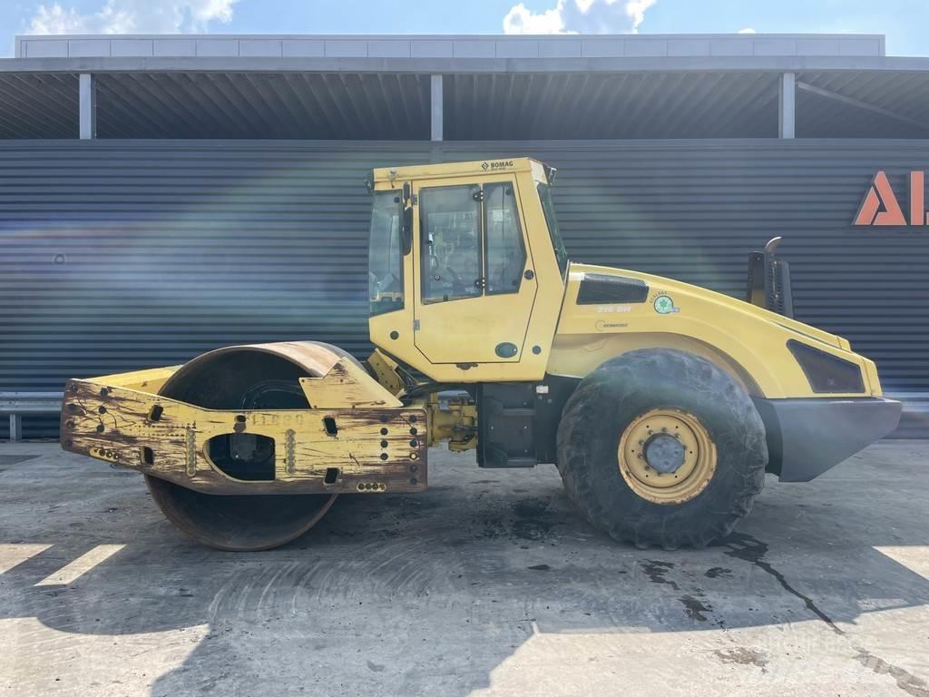 Bomag BW 216 DH-4 单轮压路机