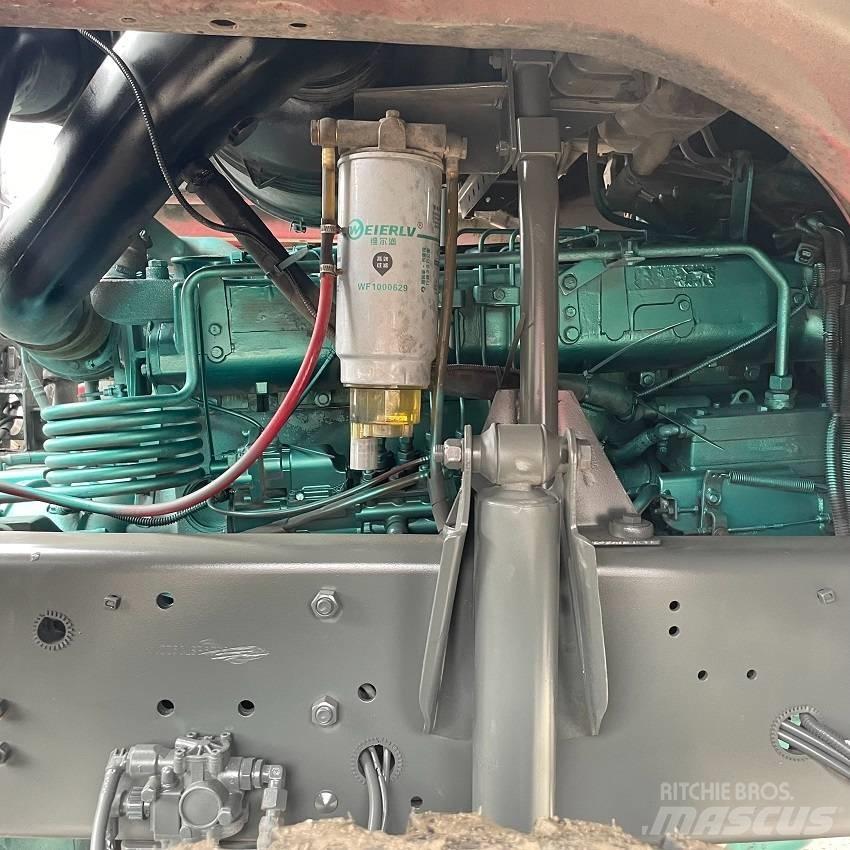 Howo 420 6x4 牵引车