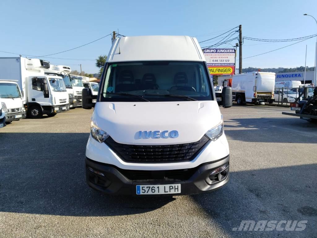 Iveco DAILY 35S16 大型面包车
