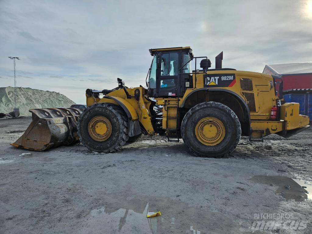 CAT 982 M 轮式装载机