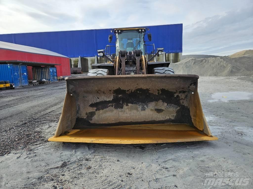 CAT 982 M 轮式装载机