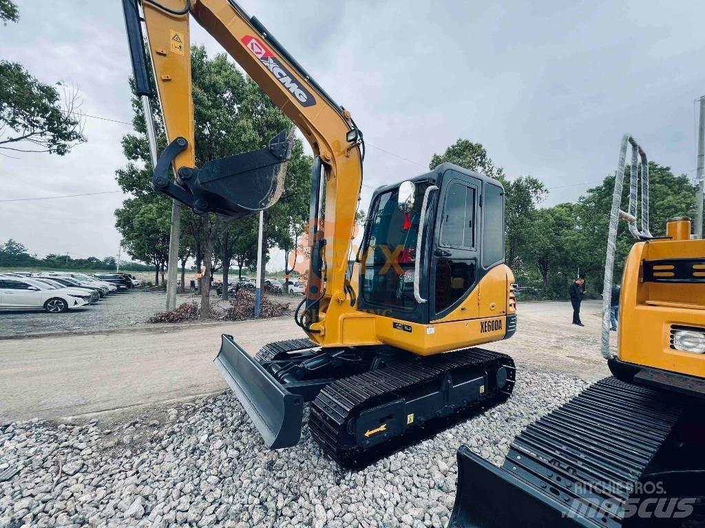 XCMG XE60DA 履带挖掘机