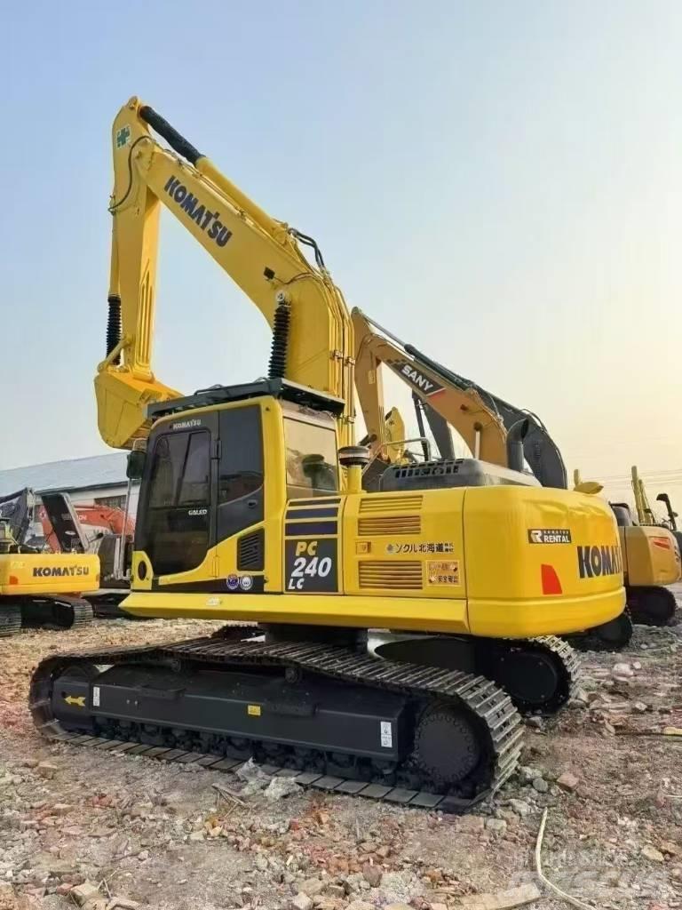Komatsu PC 240 履带挖掘机