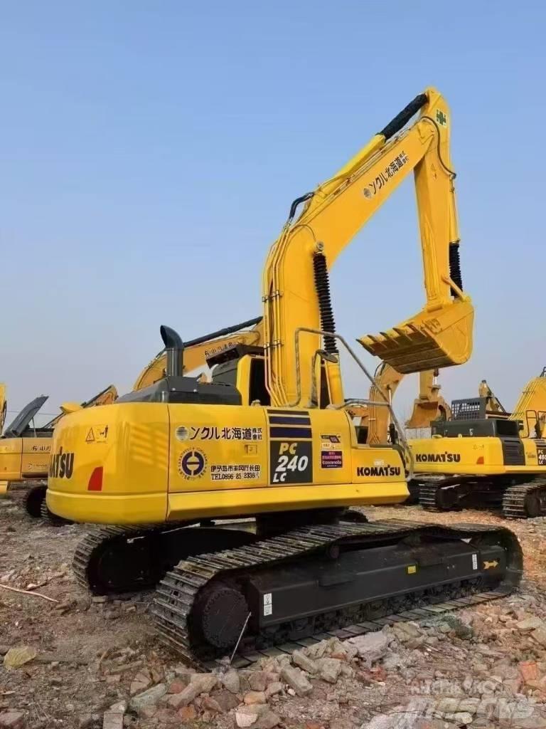 Komatsu PC 240 履带挖掘机