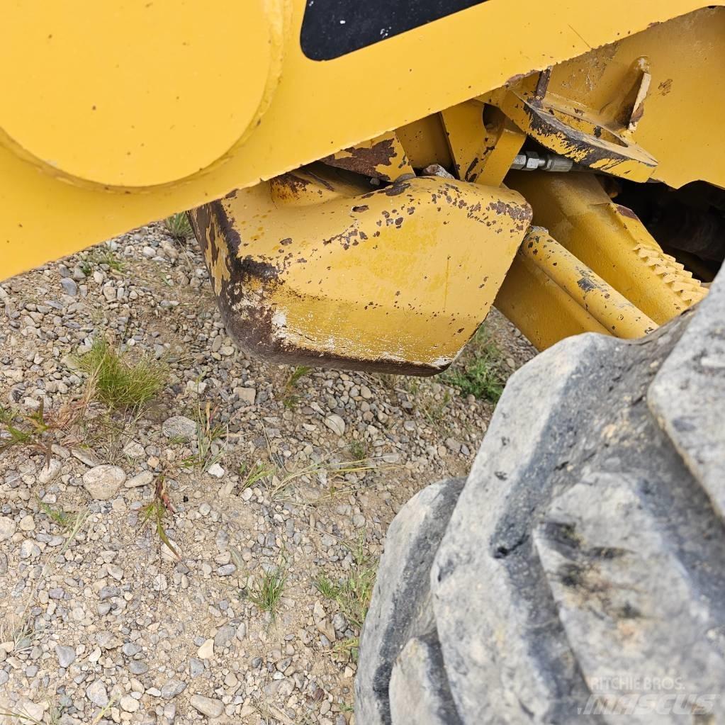 CAT 430E IT 反铲装载机