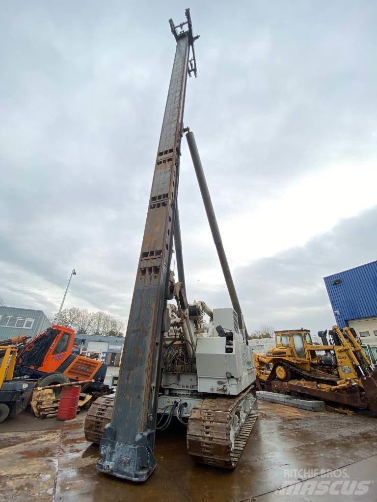 Hitachi KH 150-3 打桩机