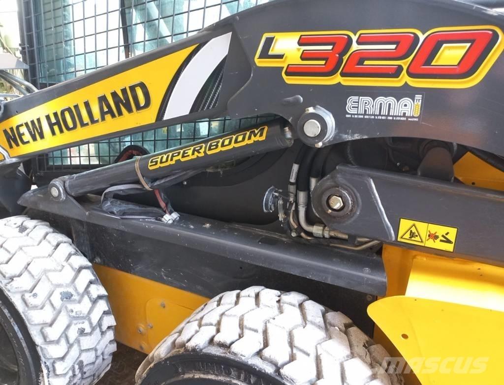 New Holland L320 滑移装载机