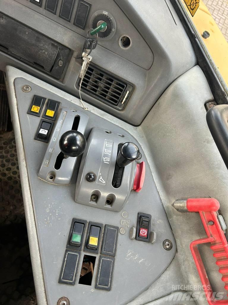 Volvo A 25 D 铰接式自卸车