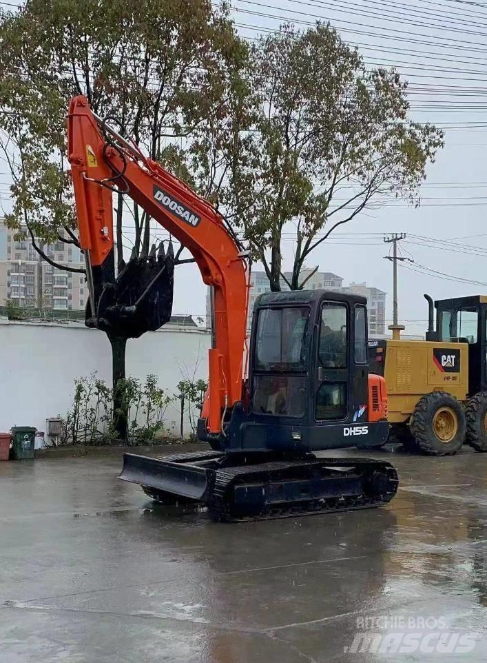 Doosan DH 55 小型挖掘机