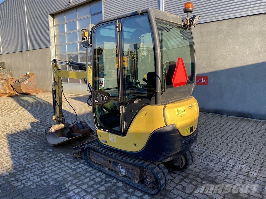 Yanmar SV18 轮式挖掘机