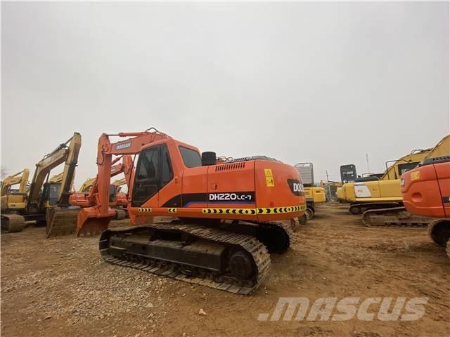 Doosan DH220LC-7 履带挖掘机