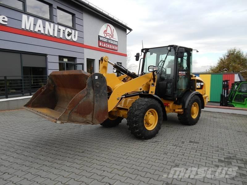 CAT 906M 轮式装载机