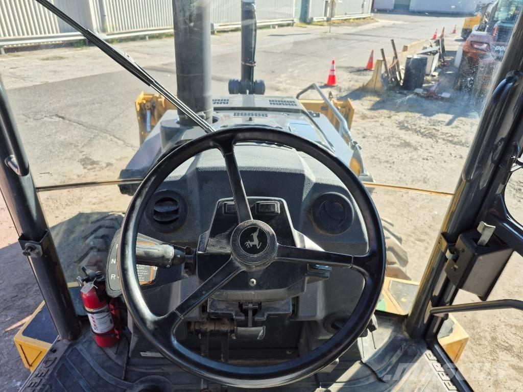 John Deere 310 L 反铲装载机